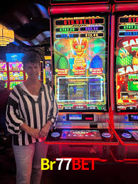 A Ascensão dos Esportes Eletrônicos: Um Novo Paradigma no Entretenimento